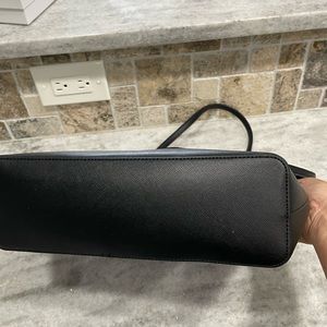Kate Spade tote.